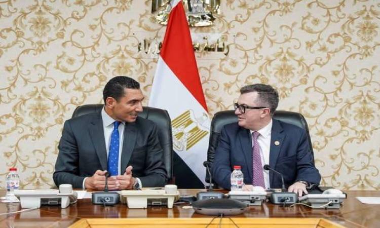 وزيرا التخطيط والرياضة