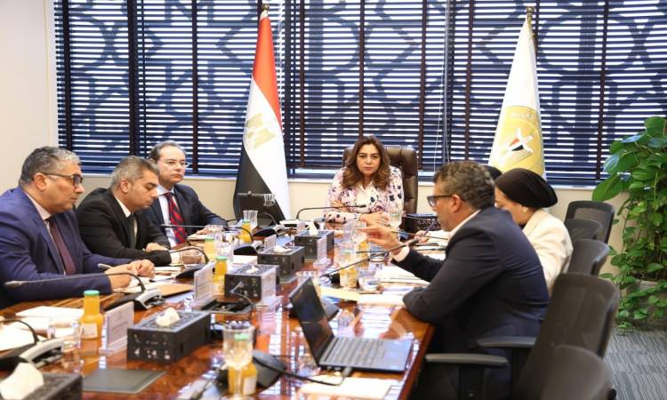 منال عوض في اللقاء